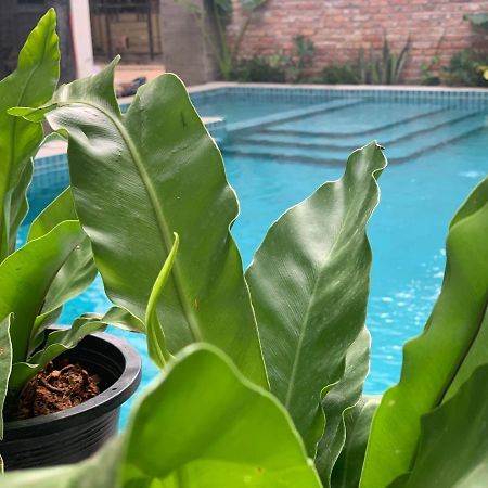 The J Break Boutique Hotel Kampot Bagian luar foto