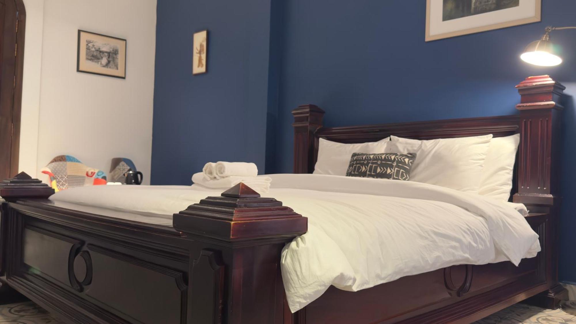The J Break Boutique Hotel Kampot Bagian luar foto