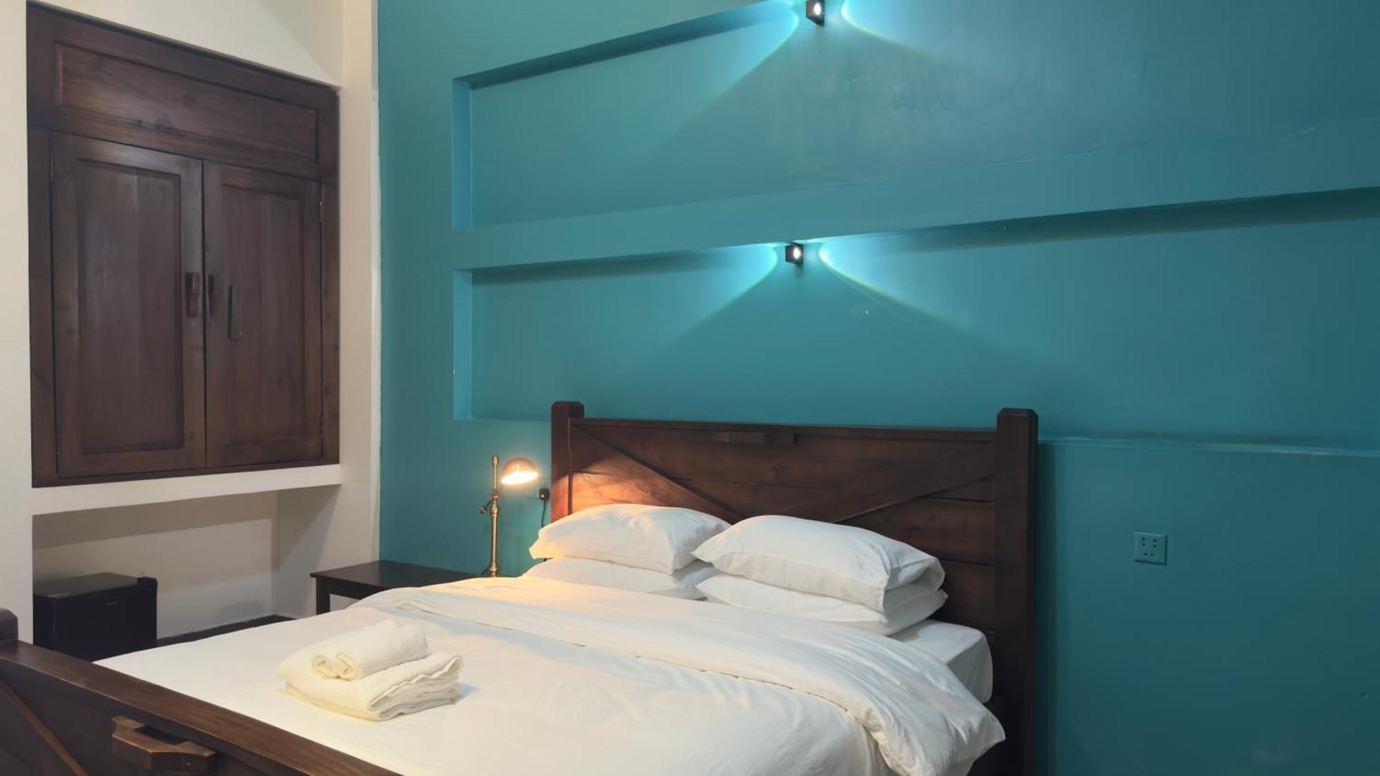 The J Break Boutique Hotel Kampot Bagian luar foto