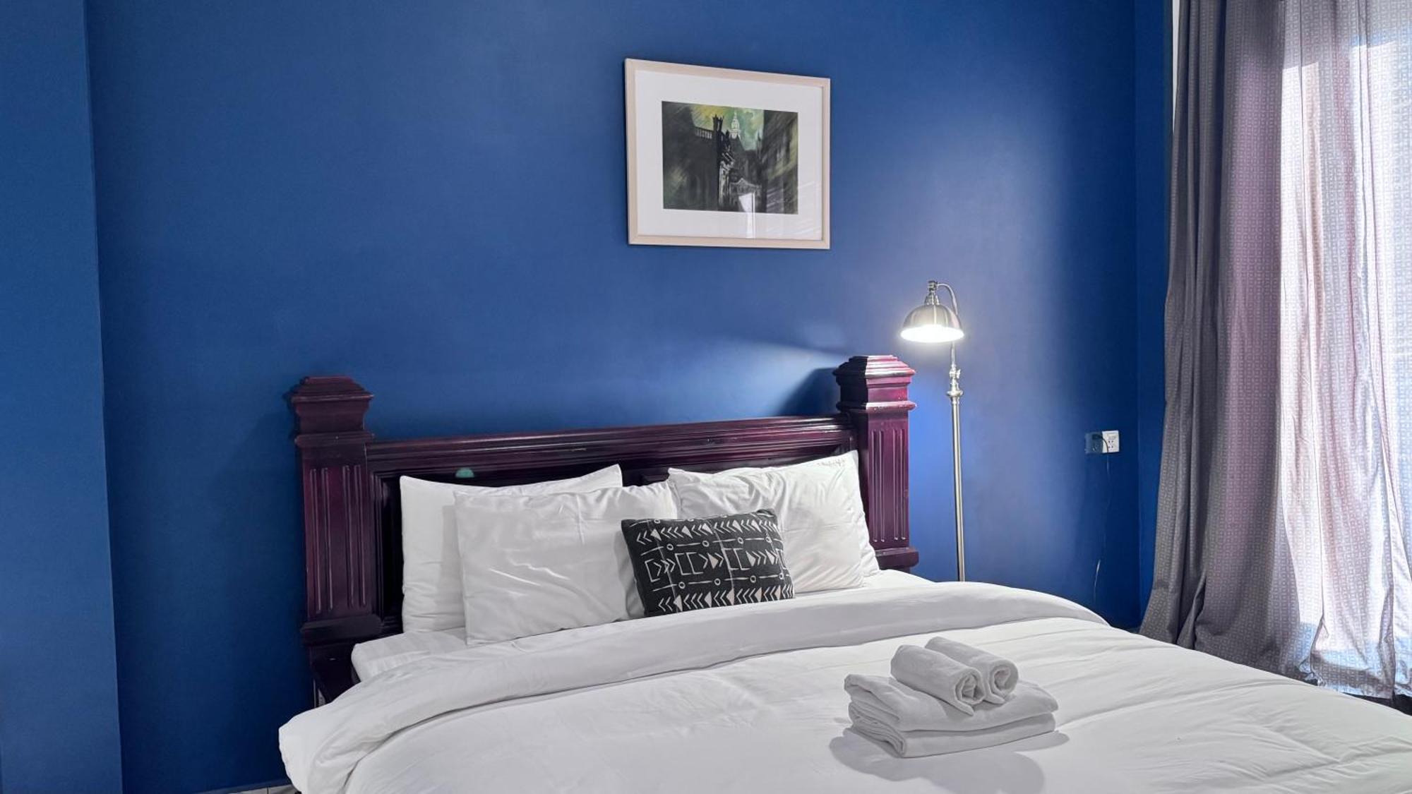 The J Break Boutique Hotel Kampot Bagian luar foto