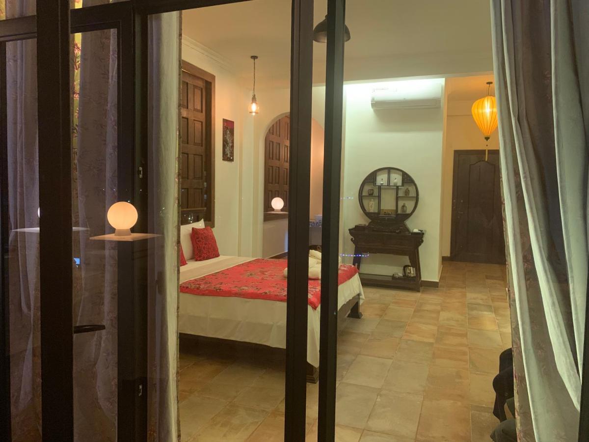 The J Break Boutique Hotel Kampot Bagian luar foto