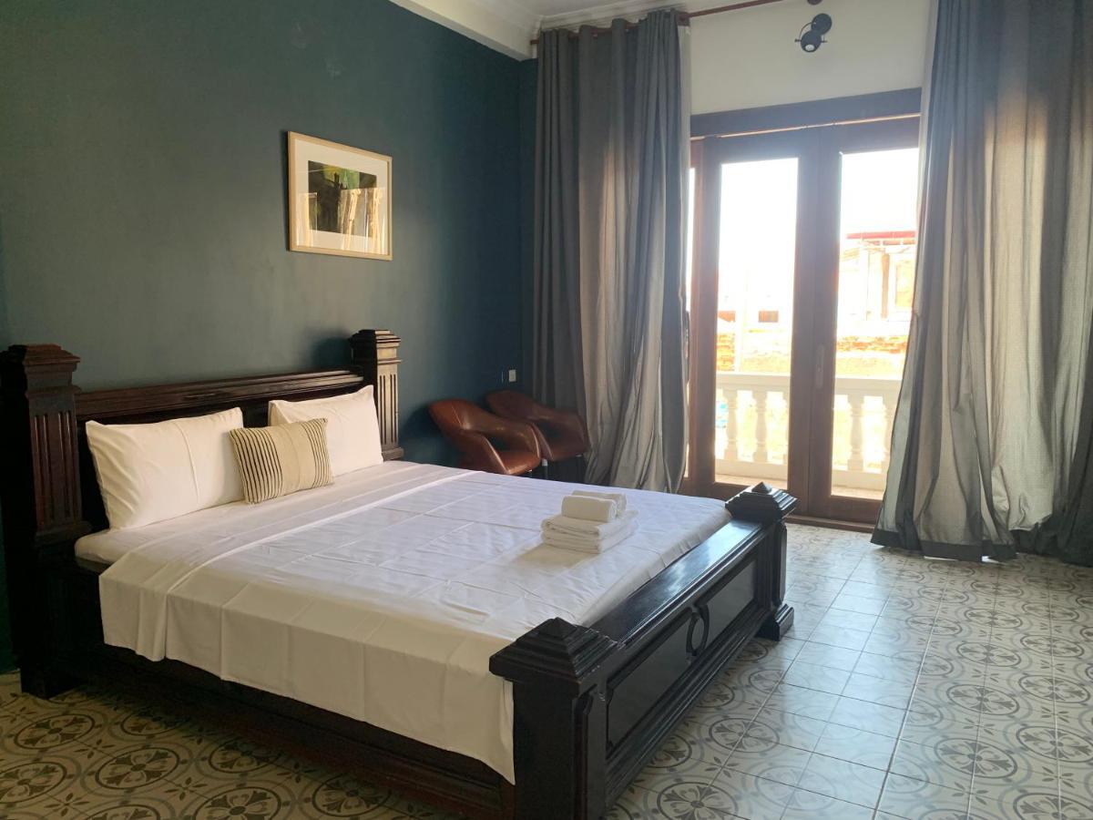 The J Break Boutique Hotel Kampot Bagian luar foto